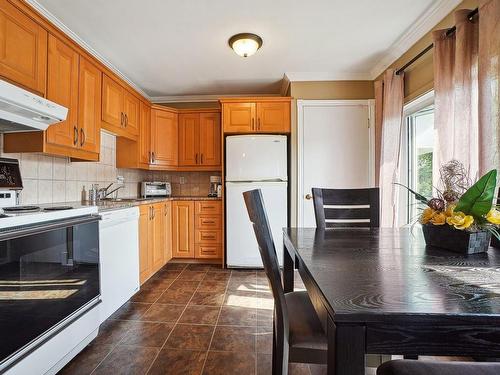 Kitchen - 5330 Rue Berthier, Longueuil (Saint-Hubert), QC - Indoor Photo Showing Kitchen