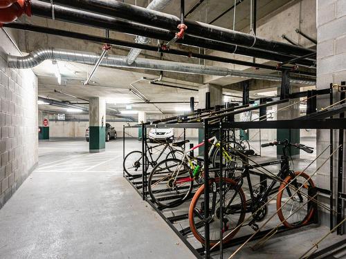 Garage - 2315-100 Rue Murray, Montréal (Le Sud-Ouest), QC - Indoor Photo Showing Garage