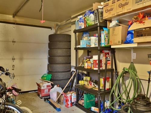 Garage - 7049 Rue Therrien, Longueuil (Saint-Hubert), QC - Indoor Photo Showing Garage