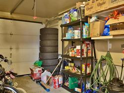 Garage - 