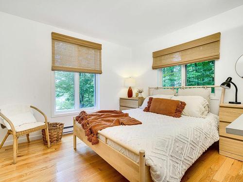 Chambre Ã  coucher principale - 189  - 191 305E Avenue, Saint-Hippolyte, QC - Indoor Photo Showing Bedroom