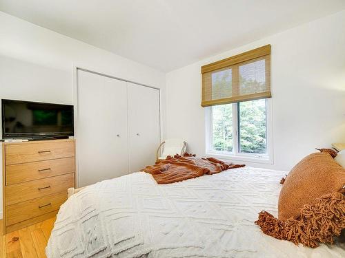 Chambre Ã  coucher principale - 189  - 191 305E Avenue, Saint-Hippolyte, QC - Indoor Photo Showing Bedroom