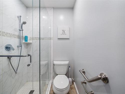 2284 Bellamy Rd, Langford, BC - Indoor Photo Showing Bathroom