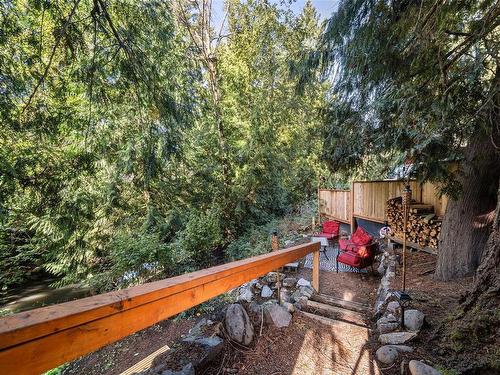 2284 Bellamy Rd, Langford, BC - Outdoor