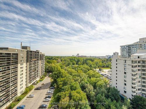 914-86 Dundas St E, Mississauga, ON - Outdoor With View