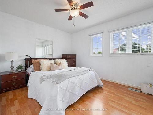 84 Carrie Cres, Brampton, ON - Indoor Photo Showing Bedroom