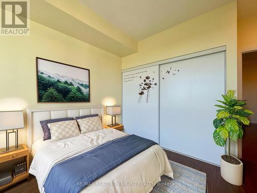 615 - 18 Holmes Avenue, Toronto, ON - Indoor Photo Showing Bedroom