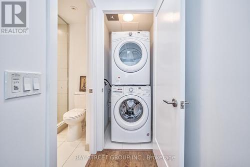 1012 - 15 Merchants' Wharf, Toronto, ON - Indoor Photo Showing Laundry Room