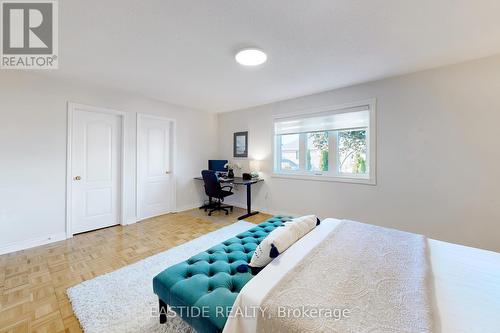 115 Raintree Crescent, Richmond Hill, ON - Indoor Photo Showing Bedroom