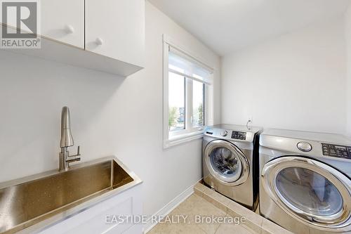 115 Raintree Crescent, Richmond Hill, ON - Indoor Photo Showing Laundry Room