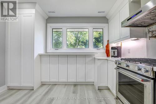 1 - 1270 Gainsborough Drive, Oakville, ON - Indoor Photo Showing Kitchen