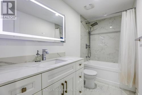 1 - 1270 Gainsborough Drive, Oakville, ON - Indoor Photo Showing Bathroom