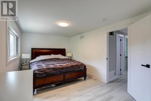 1 - 1270 Gainsborough Drive, Oakville, ON - Indoor Photo Showing Bedroom