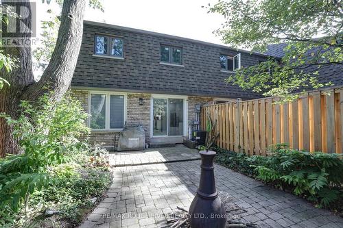 1 - 1270 Gainsborough Drive, Oakville, ON - Outdoor