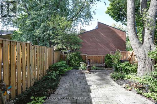 1 - 1270 Gainsborough Drive, Oakville, ON - Outdoor