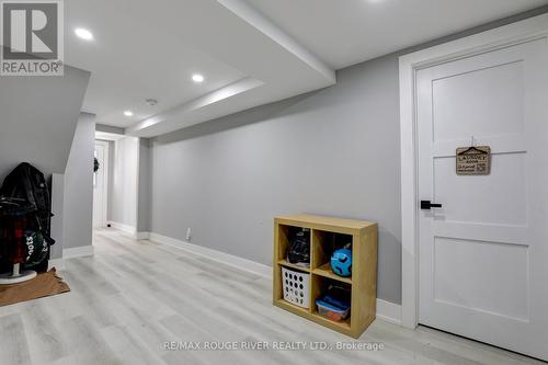 1 - 1270 Gainsborough Drive, Oakville, ON - Indoor Photo Showing Other Room