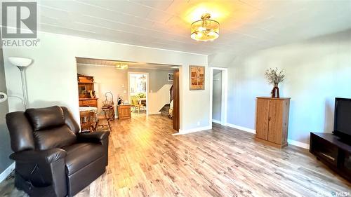 204 Grant Street, Davidson, SK - Indoor Photo Showing Living Room