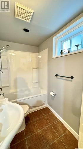 204 Grant Street, Davidson, SK - Indoor Photo Showing Bathroom