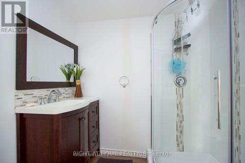 270 Ormond Drive, Oshawa (Samac), ON - Indoor Photo Showing Bathroom