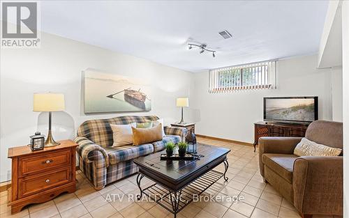 11 Renova Drive, Toronto, ON - Indoor Photo Showing Living Room