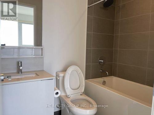 3009 - 5 Buttermill Avenue, Vaughan, ON - Indoor Photo Showing Bathroom