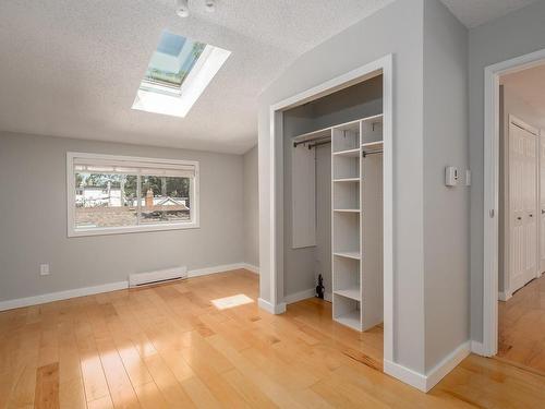 1415 Camosun St, Victoria, BC - Indoor Photo Showing Other Room