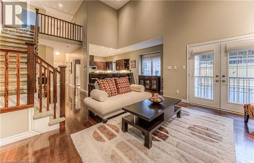 50 Bryan Court Unit# 31, Kitchener, ON - Indoor Photo Showing Living Room