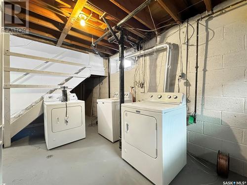 1871 92Nd Street, North Battleford, SK - Indoor Photo Showing Laundry Room