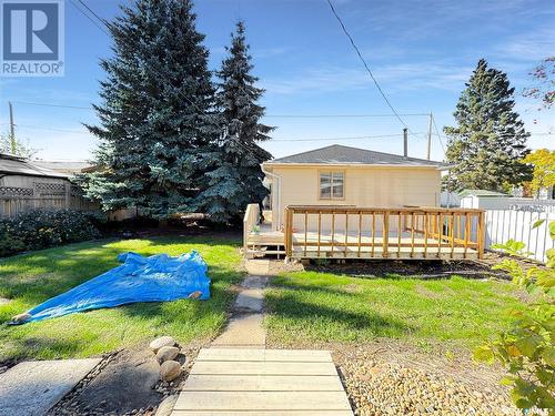 1871 92Nd Street, North Battleford, SK - Outdoor