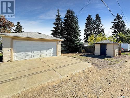 1871 92Nd Street, North Battleford, SK - Outdoor