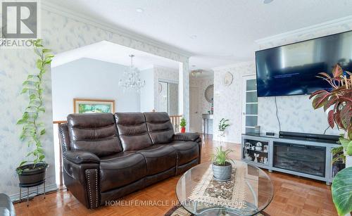 48 Ridgemore Crescent, Brampton, ON - Indoor Photo Showing Living Room