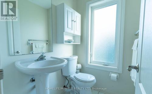 48 Ridgemore Crescent, Brampton, ON - Indoor Photo Showing Bathroom