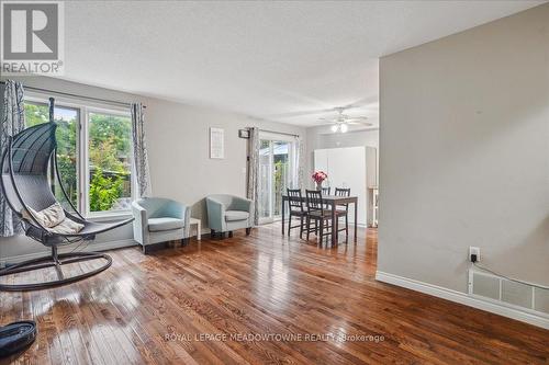 7 - 4 Victoria Street S, Hamilton, ON - Indoor Photo Showing Living Room