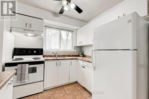 29 - 825 Dundalk Drive, London, ON - Indoor Photo Showing Kitchen With Double Sink