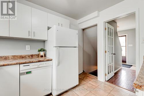 29 - 825 Dundalk Drive, London, ON - Indoor Photo Showing Kitchen