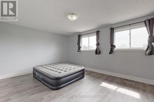 66 Shakespeare Crescent, Barrie, ON - Indoor Photo Showing Bedroom