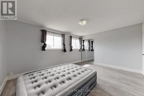 66 Shakespeare Crescent, Barrie, ON - Indoor Photo Showing Bedroom