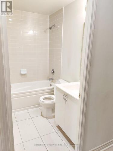 1602 - 39 Annie Craig Drive, Toronto, ON - Indoor Photo Showing Bathroom