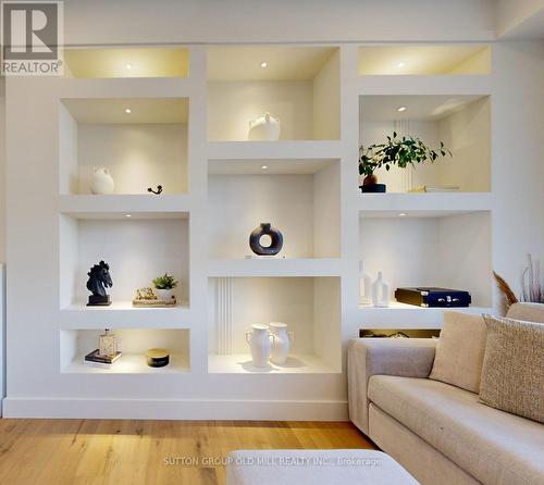 117 Martha Street, Caledon, ON - Indoor Photo Showing Living Room With Fireplace