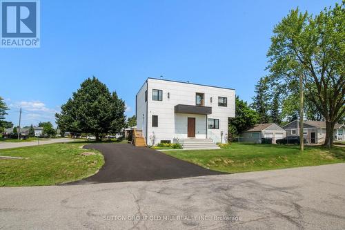 117 Martha Street, Caledon, ON - Outdoor With Facade