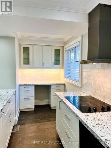 66 - 2145 Sherobee Road, Mississauga, ON - Indoor Photo Showing Kitchen