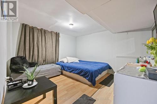 1104 Glengrove Avenue, Toronto, ON - Indoor Photo Showing Bedroom