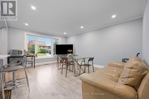 1104 Glengrove Avenue, Toronto, ON - Indoor