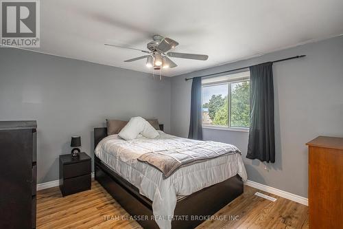 28 Rosamond Crescent, London, ON - Indoor Photo Showing Bedroom