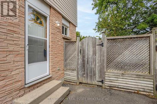 28 Rosamond Crescent, London, ON - Outdoor With Exterior