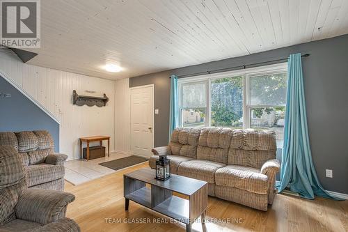 28 Rosamond Crescent, London, ON - Indoor Photo Showing Living Room