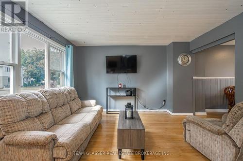 28 Rosamond Crescent, London, ON - Indoor Photo Showing Living Room