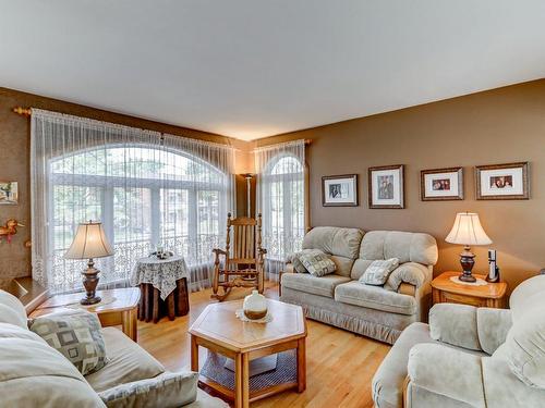 Salon - 595 Rue Joseph-Fortier, Saint-Jérôme, QC - Indoor Photo Showing Living Room