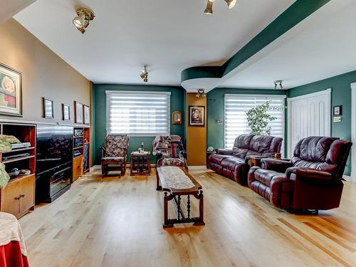 Salle familiale - 595 Rue Joseph-Fortier, Saint-Jérôme, QC - Indoor Photo Showing Living Room