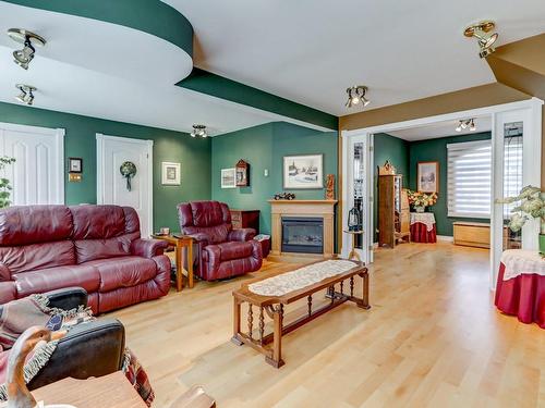 Salle familiale - 595 Rue Joseph-Fortier, Saint-Jérôme, QC - Indoor Photo Showing Living Room With Fireplace